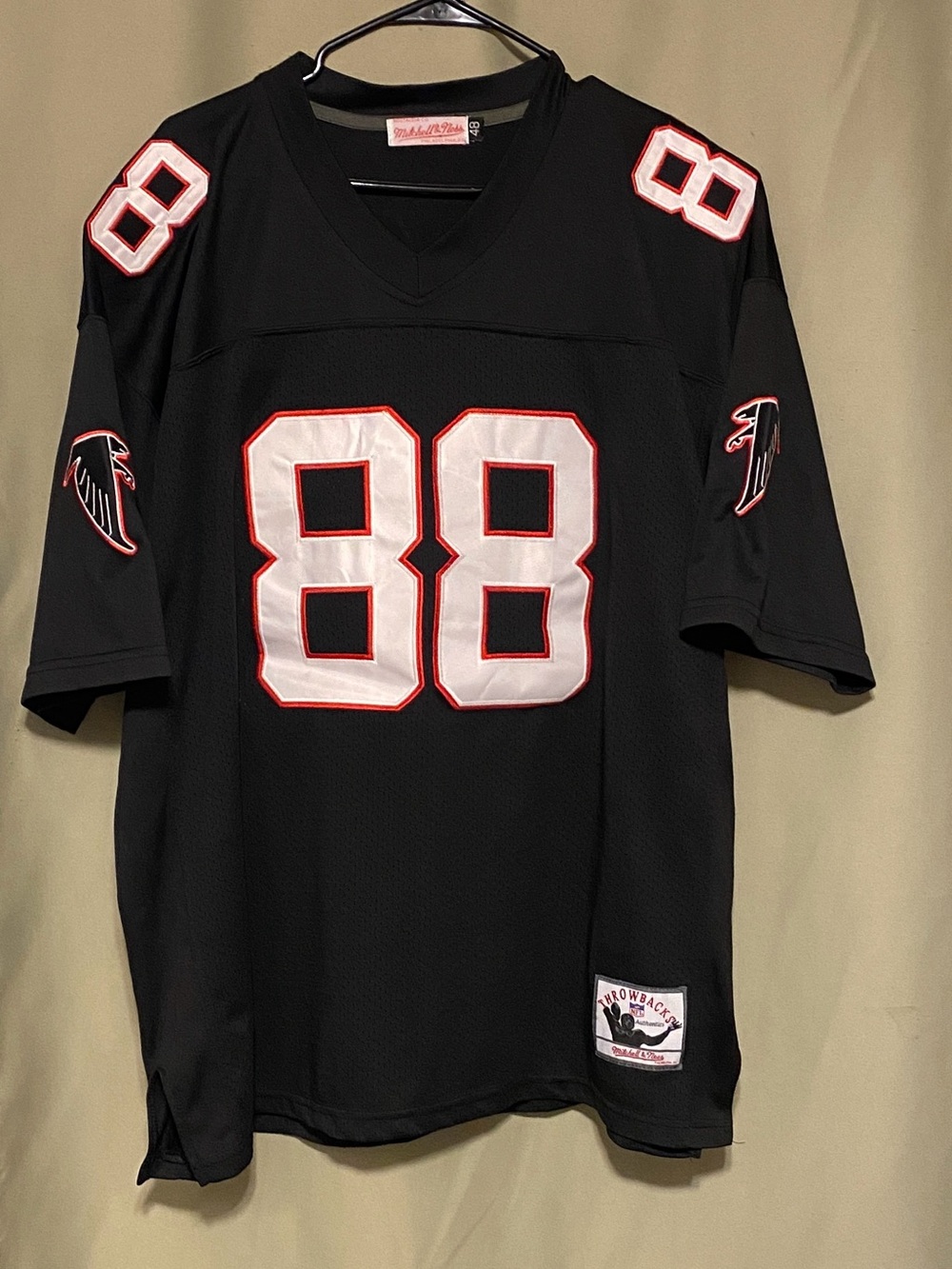 Tony Gonzalez #88 Atlanta Falcons Mitchell & Ness Throwback Football Jersey 48
